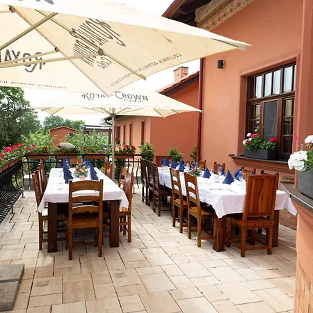 Kuria Cerveny Majer Hotel Senec