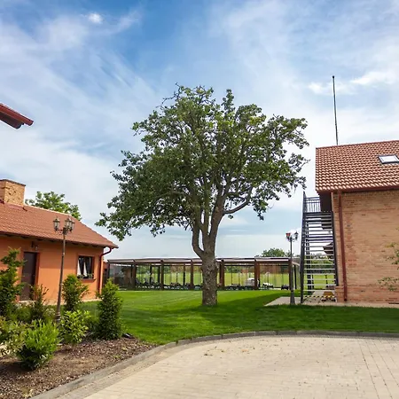 Hotel Kuria Cerveny Majer Senec