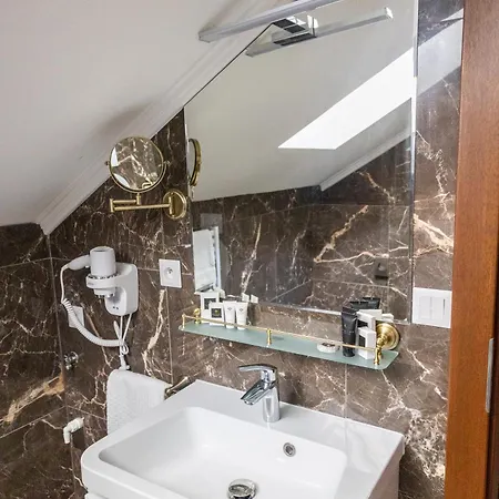 Kuria Cerveny Majer Hotel *